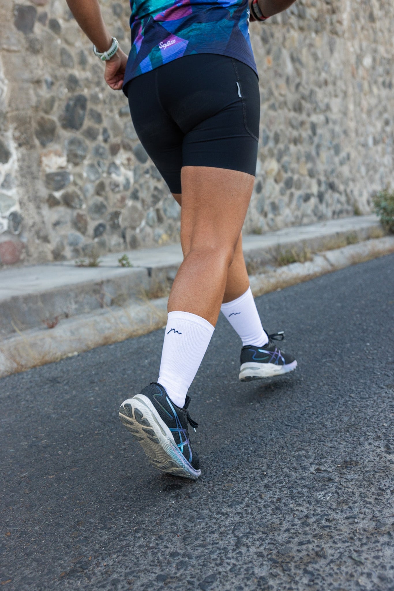 Medias Deportivas - ESSENZA 3 - Ciclismo | Running